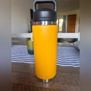 Yeti water bottle 26oz